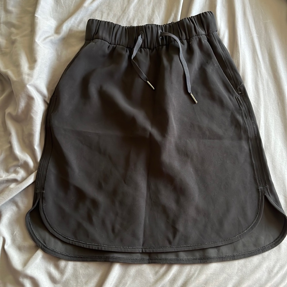 Women’s lululemon skirt